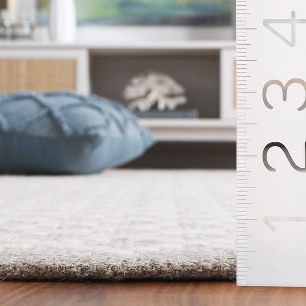 dimension image slide 4 of 6, SAFAVIEH Hand-Woven Vermont Gunnþorunn Transitional Wool Rug