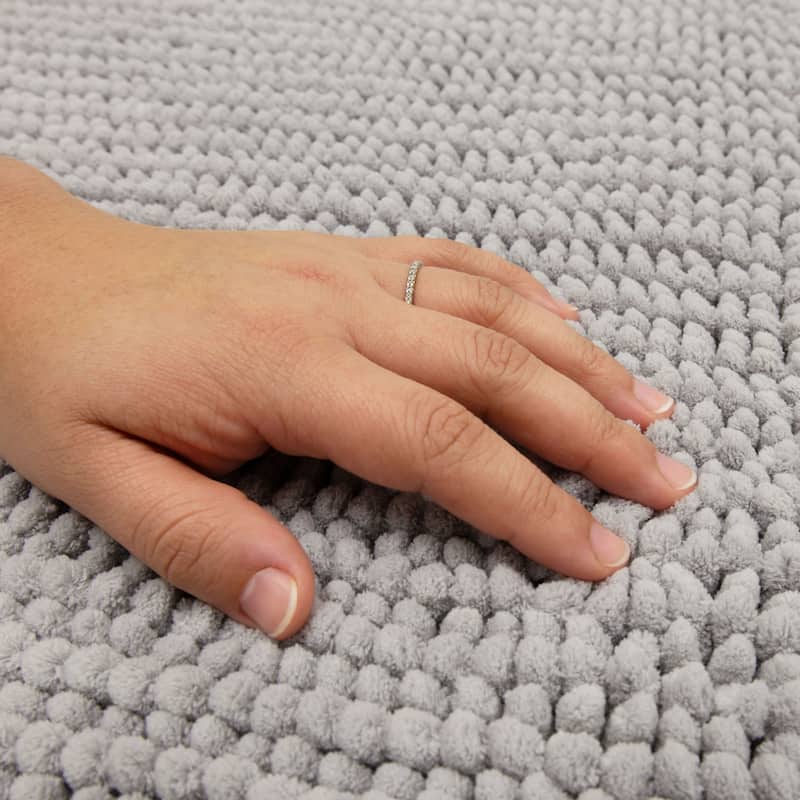 Mohawk Home Homespun Noodle Bath Rug