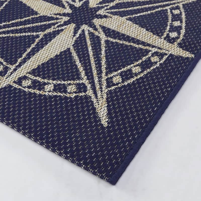 Rozalie Nautical Compass Indoor/Outdoor Area Rug