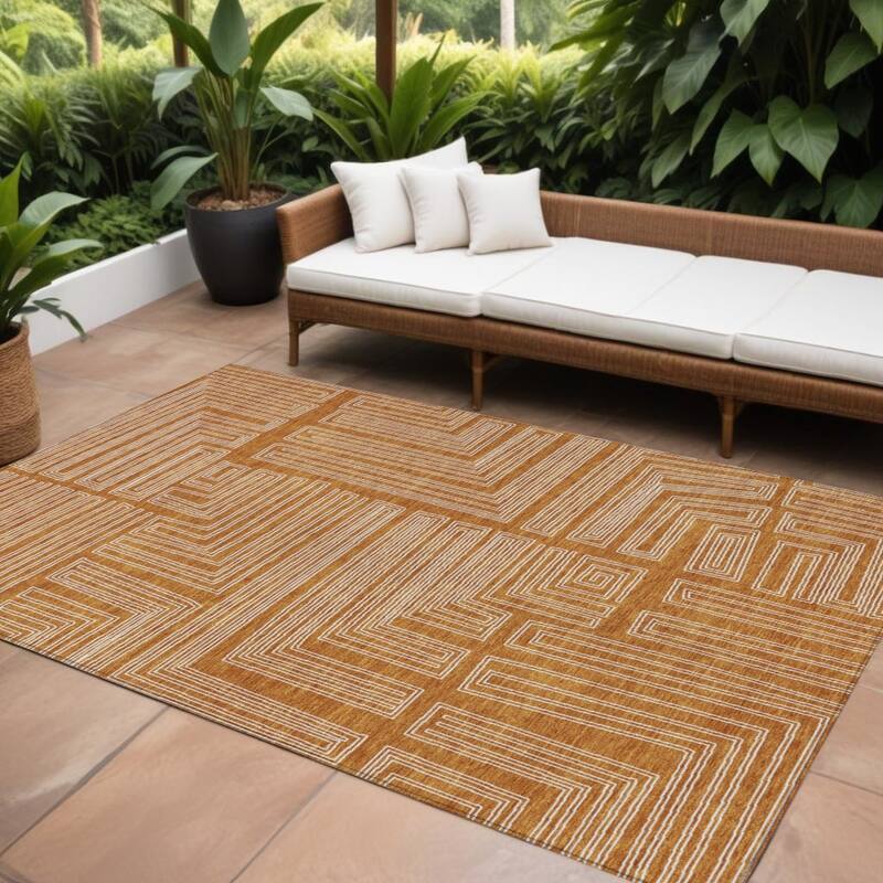HomeRoots Geometric Transitional Rectangle Outdoor Rug - 8' X 10'