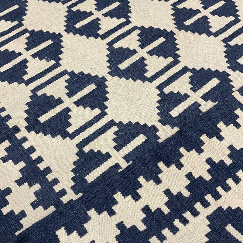 HERAT ORIENTAL Handmade Navy/Ivory Geometric Wool Kilim Rug - 5'6 x 7'11
