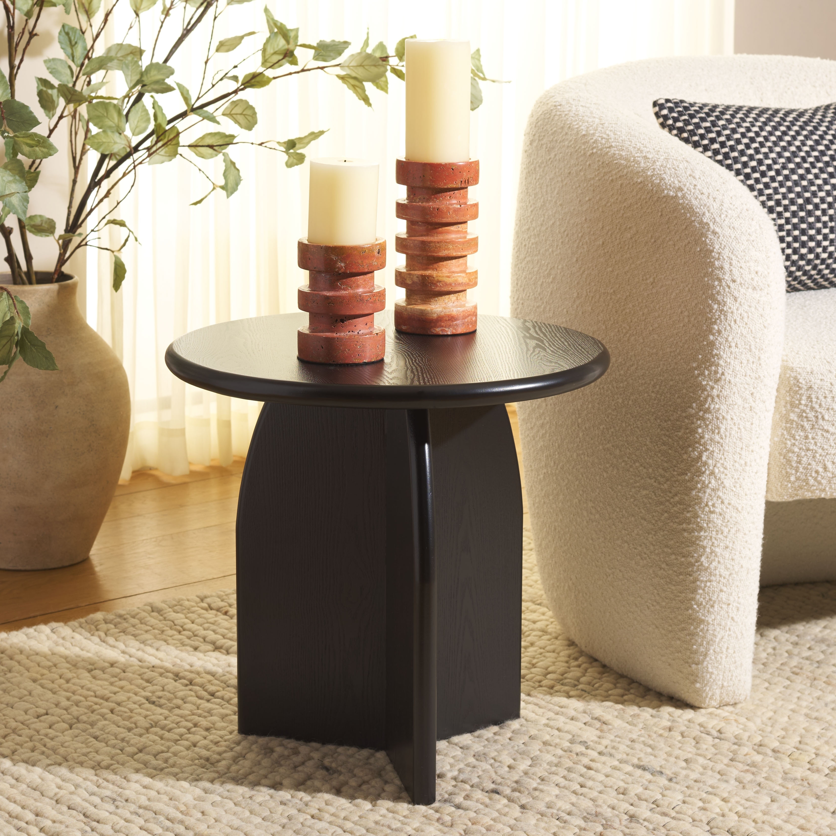 SAFAVIEH Home Barazi Round End Table - 20"W x 20"D x 19"H