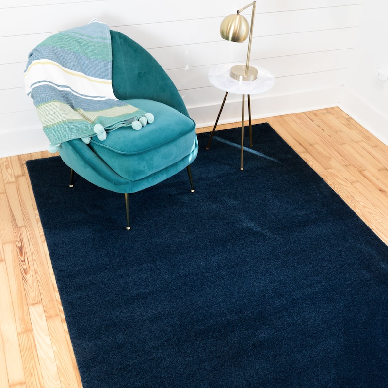 Porch & Den Morganfield Solid Color Area Rug