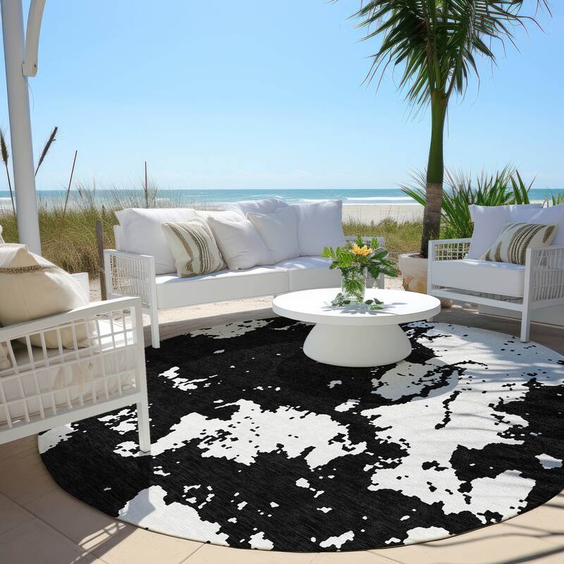 Machine Washable Indoor/ Outdoor Chantille Abstract Rug - Black - 8' x 8'