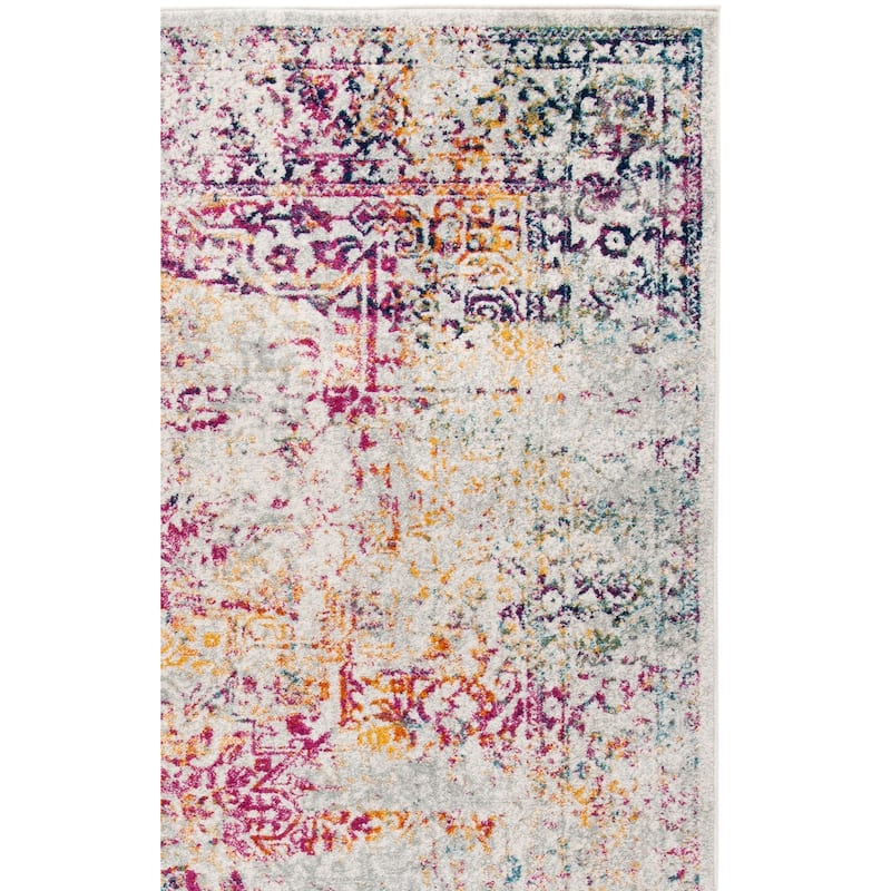 SAFAVIEH Evoke Pety Vintage Distressed Rug