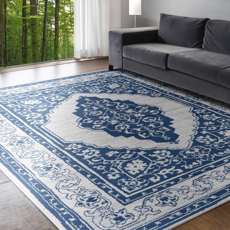 Carrington Traditional Oriental Indoor Area Rug