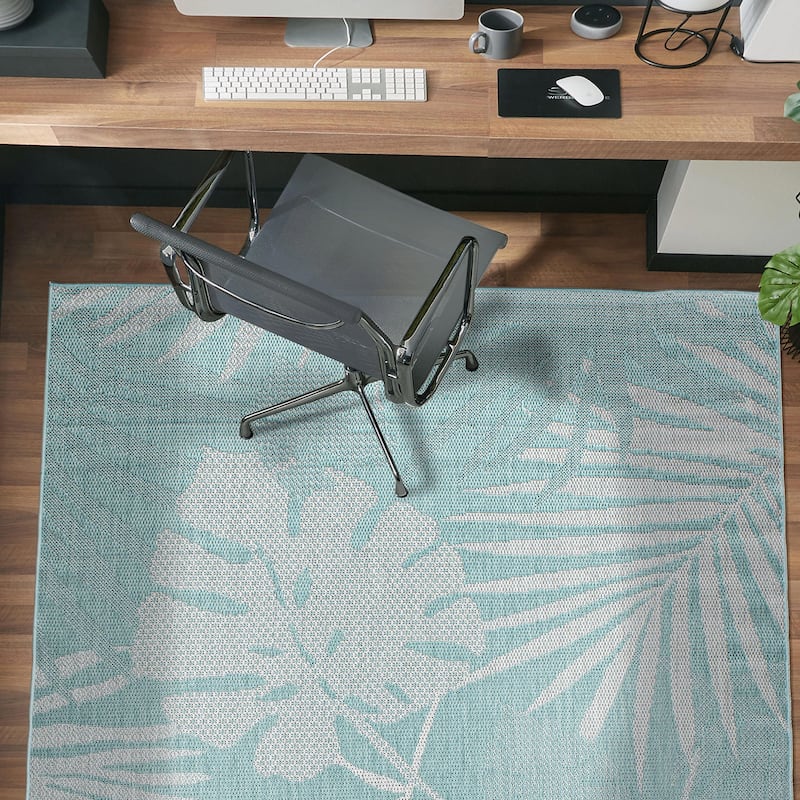 Contemporary Tropical Leaves Indoor/Outdoor Flatweave Waterproof Backyard Patio Area Rug