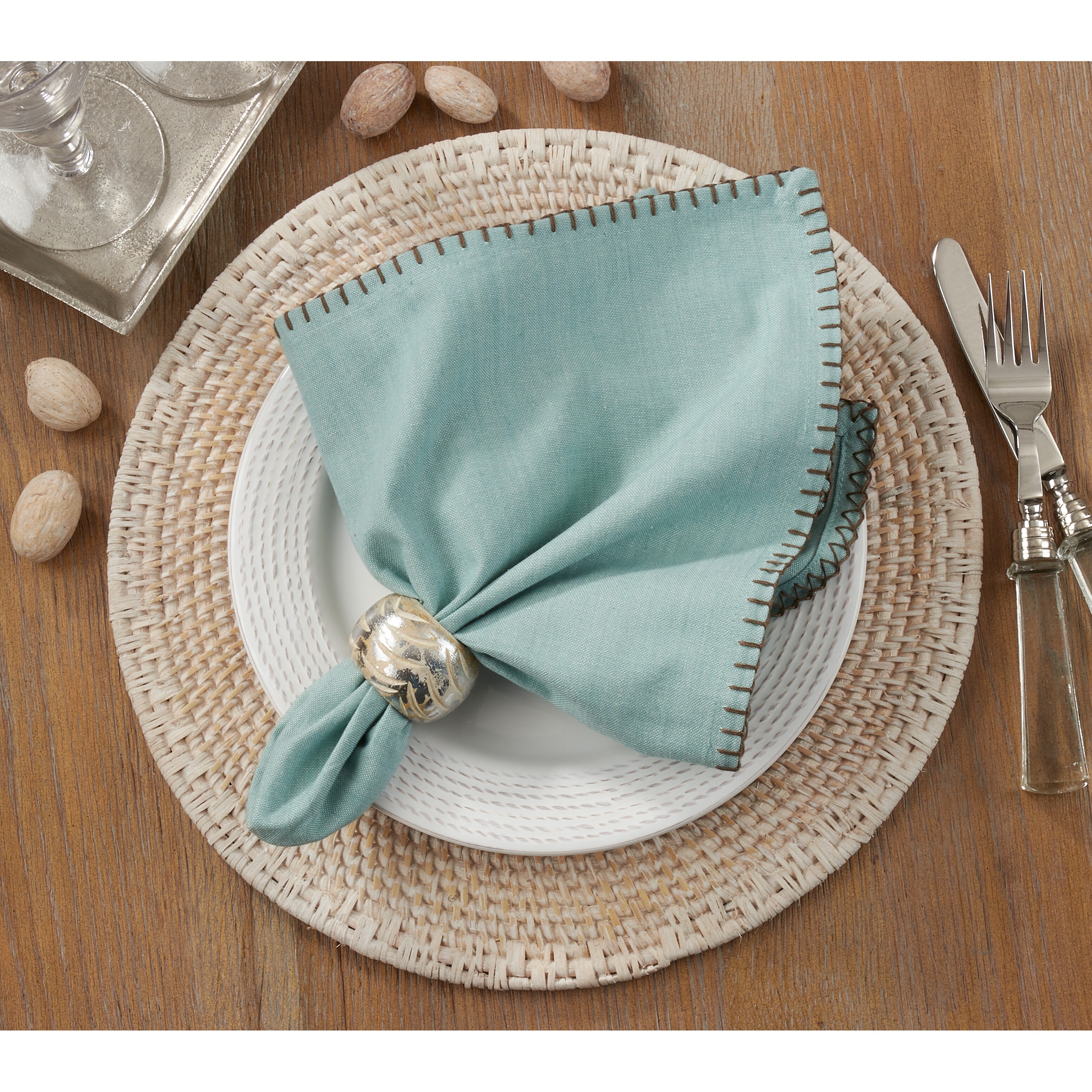 https://ak1.ostkcdn.com/images/products/is/images/direct/63e06382ee49fa2bd2567c6b0e89609a8f54e19f/Whip-Stitched-Design-Napkin-%28Set-of-4%29.jpg