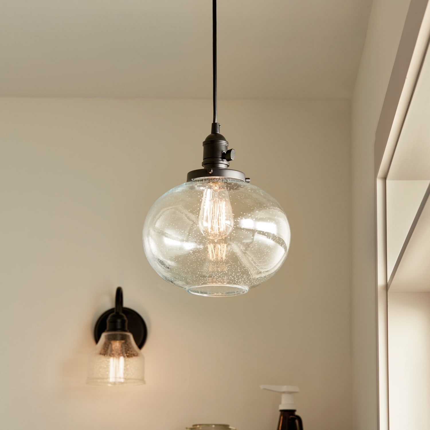 Kichler Lighting Avery 9.75 in. 1-Light Black Globe Mini Pendant Light