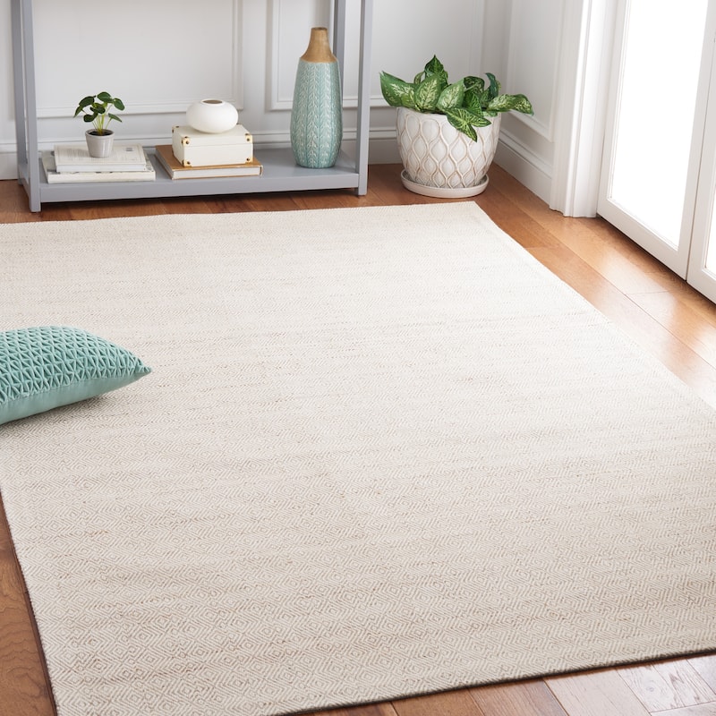 Martha Stewart by SAFAVIEH Madelon Geometric Wool Rug - 4' x 6' - Beige/Ivory