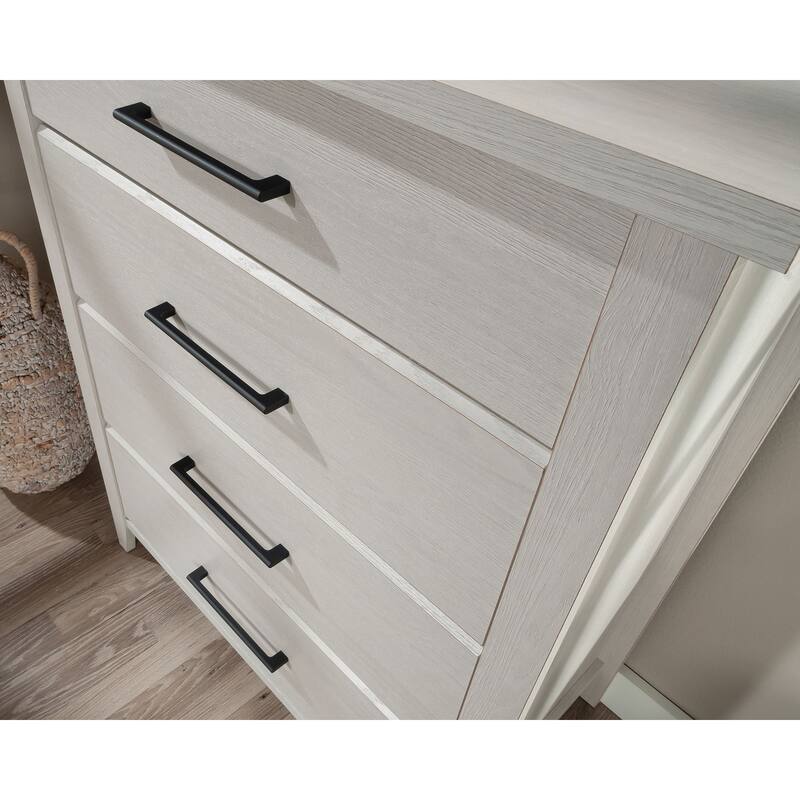 Summit Station Chest