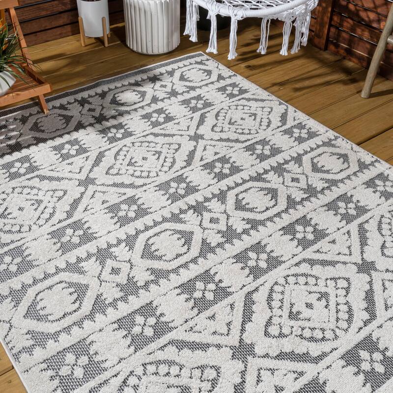 JONATHAN Y Jordan High-Low Pile Mediterranean Tile Indoor/Outdoor Area Rug