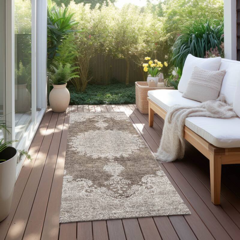 Machine Washable Indoor/ Outdoor Vintage Traditional Chantille Rug - Brown - 2'3" x 7'6"