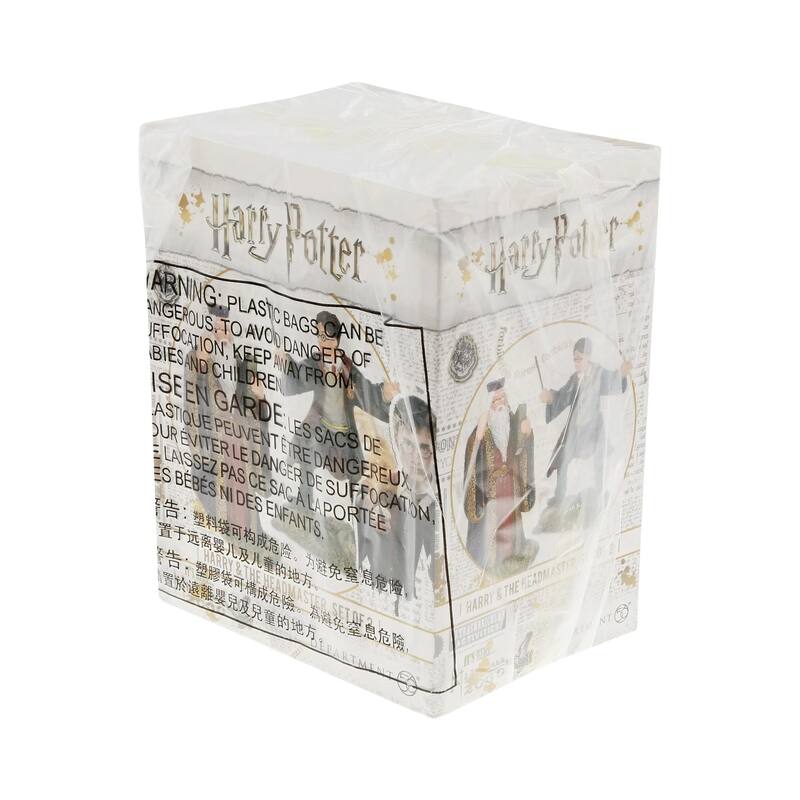 Department 56 Harry Potter Village - Harry and The Headmaster - 6002314