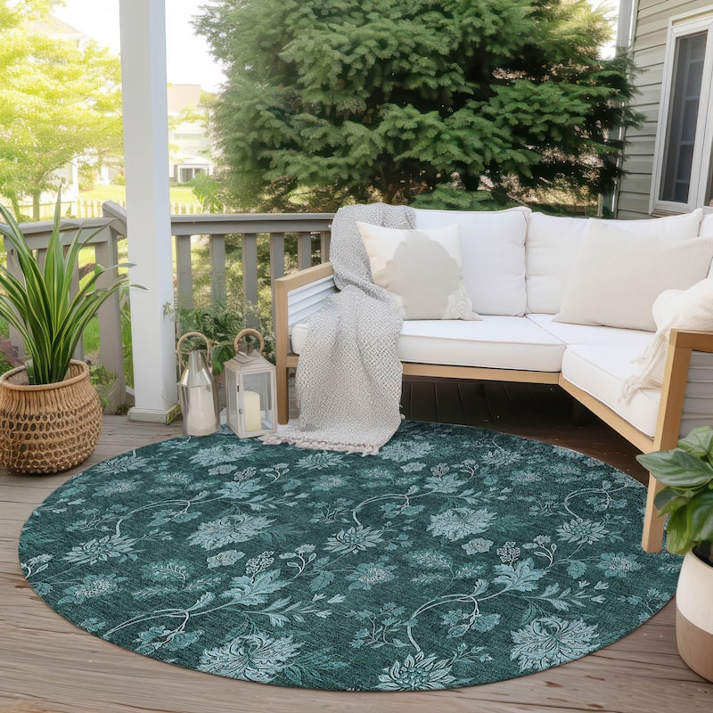 Machine Washable Indoor/ Outdoor Chantille Floral Farmhouse Rug