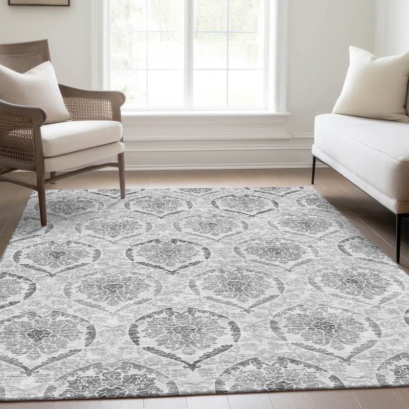 Machine Washable Indoor/ Outdoor Chantille Traditional Damask Rug