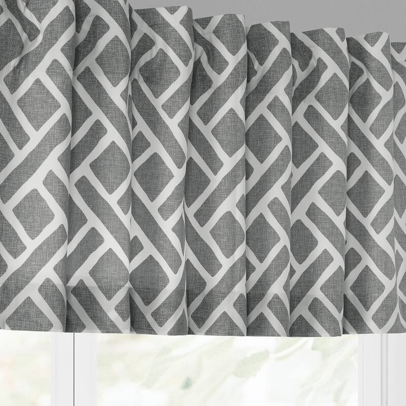 Exclusive Fabrics Martinique Printed Cotton Window Valance - 50 X 19