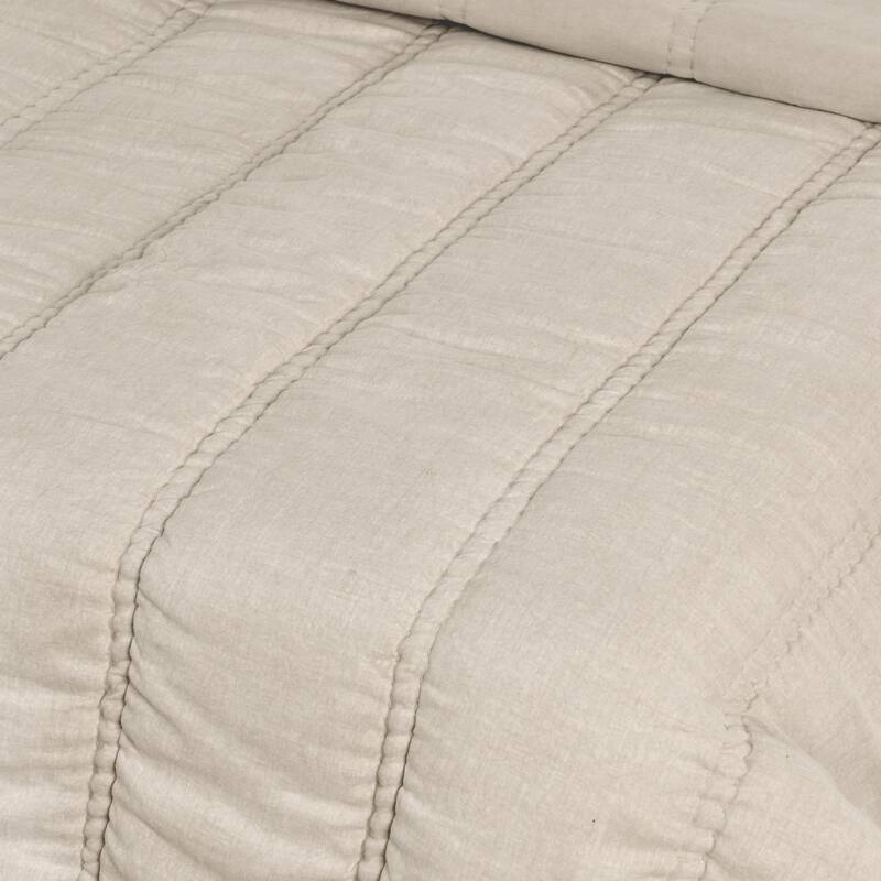 Villa by Classic Home Rowen 3-Piece Sustainable Fabric Quilt Set