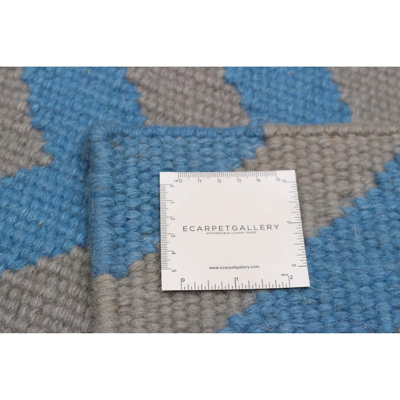 Ankara Blue, Tan Kilim 5'0" x 7'10" - 5'0 x 7'10