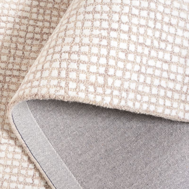 SAFAVIEH Handmade Abstract Marikka Modern Viscose Rug