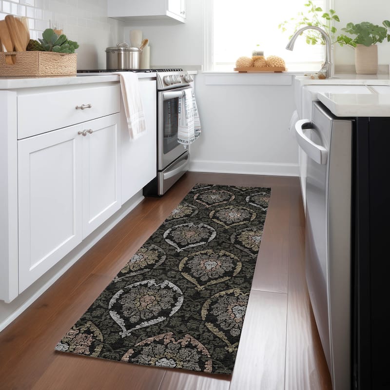 Machine Washable Indoor/ Outdoor Chantille Traditional Damask Rug