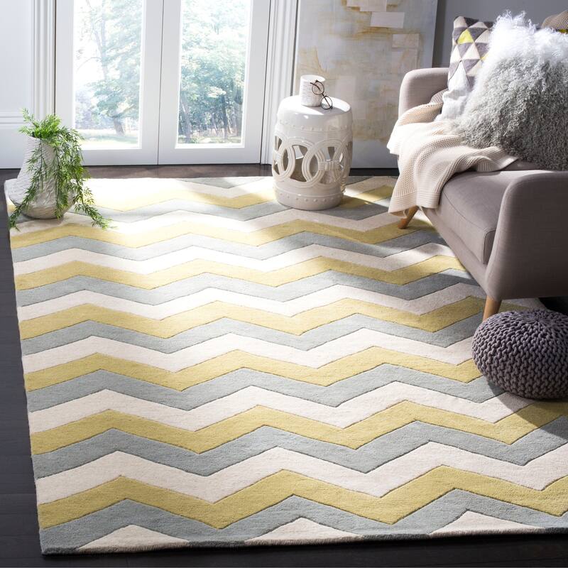 SAFAVIEH Handmade Chatham Traudel Modern Moroccan Wool Rug - 6' x 9' - Grey/Gold