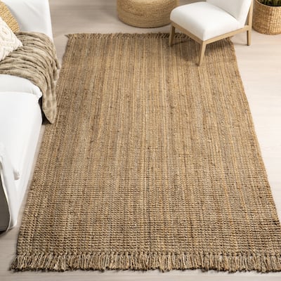 Nuloom Delilah Solid Chunky Jute Tassel Area Rug