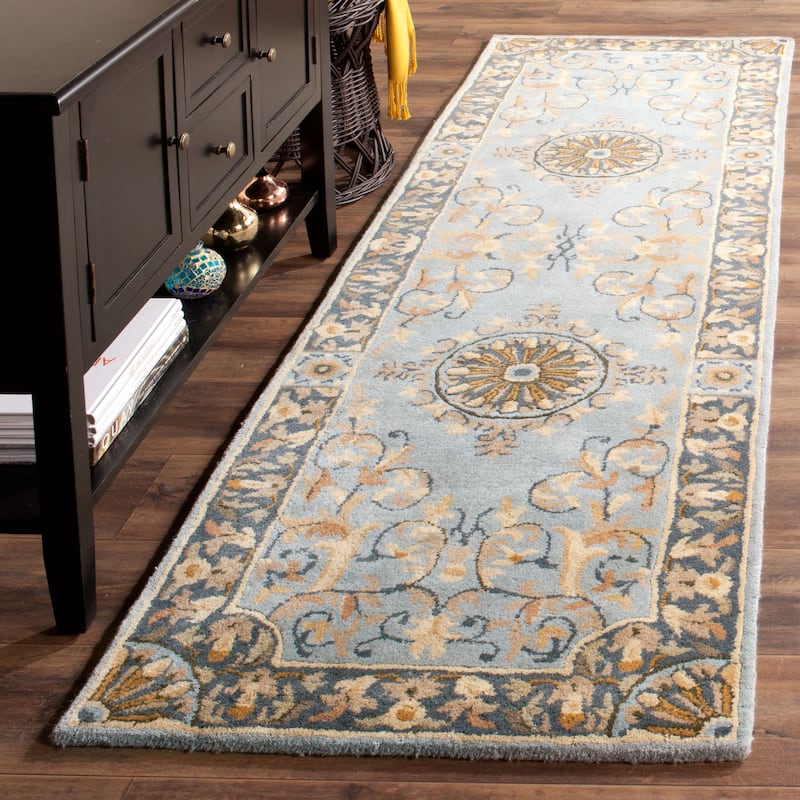 SAFAVIEH Handmade Empire Eftichia Traditional Oriental Wool Rug - 2'6" x 8' Runner - Blue