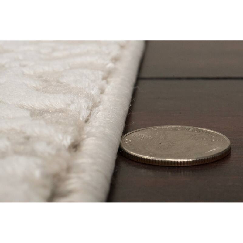 Dynamic Rugs Quartz Traditional Area Rug
