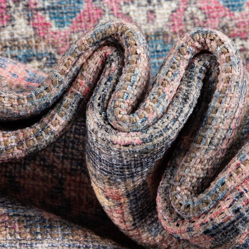 Transitional Pria Collection Area Rug