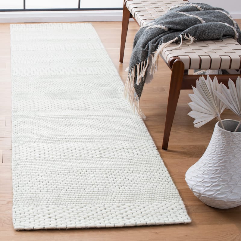 SAFAVIEH Marbella Kevser Wool Rug - 2'3" x 9' Runner - Ivory