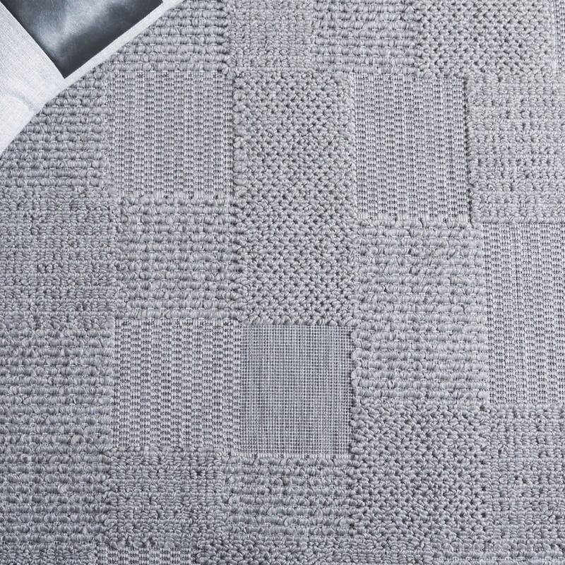 SAFAVIEH Milos Gilda Casual Rug