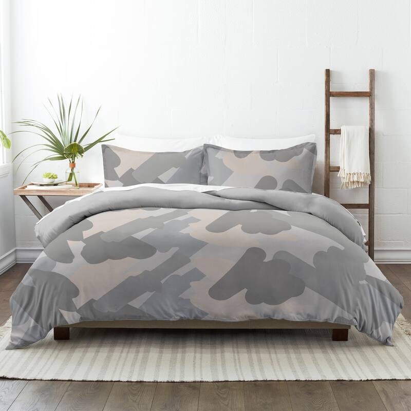 Made Supply Co. 3 Piece Pattern Reversible Comforter Set