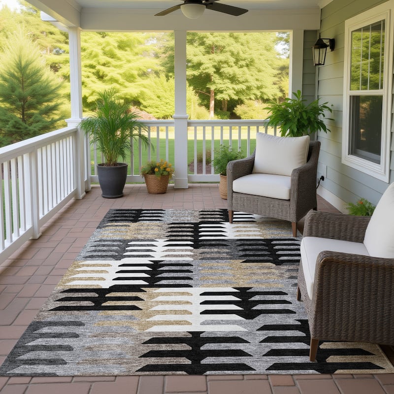 Machine Washable Indoor/ Outdoor Modern Stacks Chantille Rug