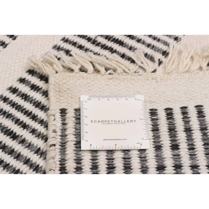 Ankara Black, White Kilim 5'2" x 7'6" - 5'2 x 7'6