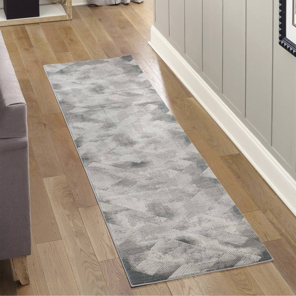 Gray 2 ft. 7 in. x 9 ft. 10 in. Luxury Area Rug, 0.43 Pile Height – Sophisticated Warmth for Any Room - 6' x 7'