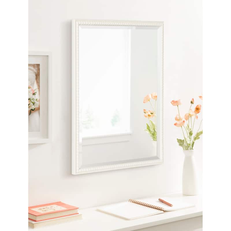 Kate and Laurel Makenna Rectangle Wall Mirror