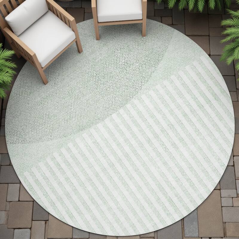 Machine Washable Indoor/Outdoor Contemporary Mod Chantille Rug - Green - 8' x 8'