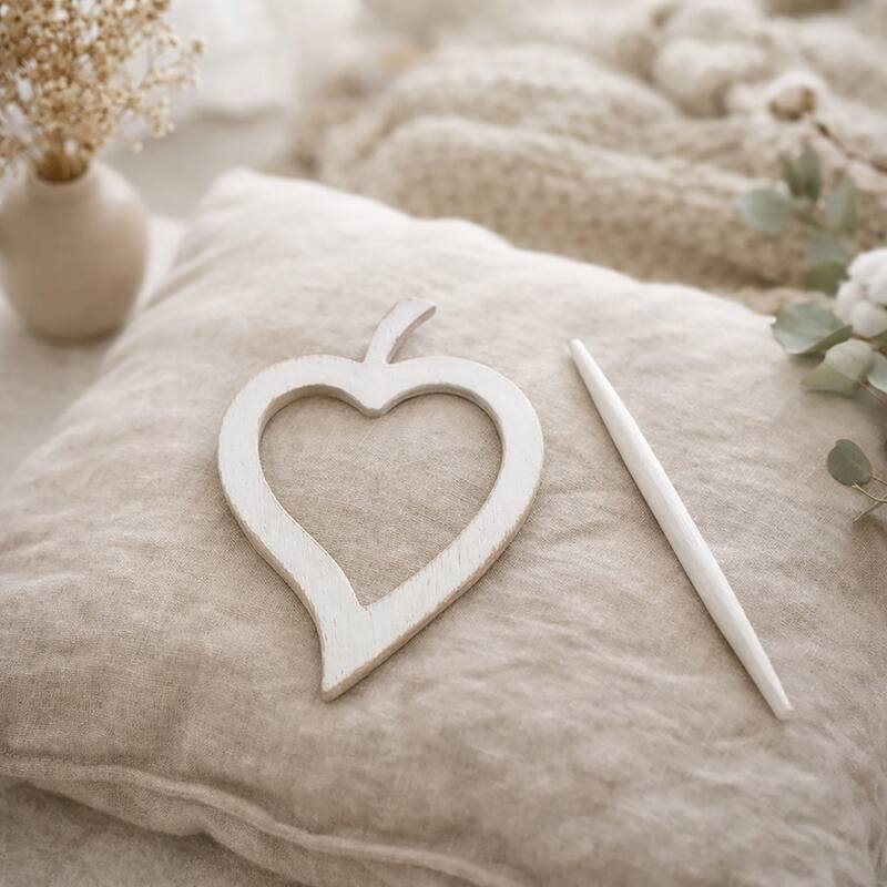 Evideco Fjord Wooden Heart Curtain Holdback - n/a
