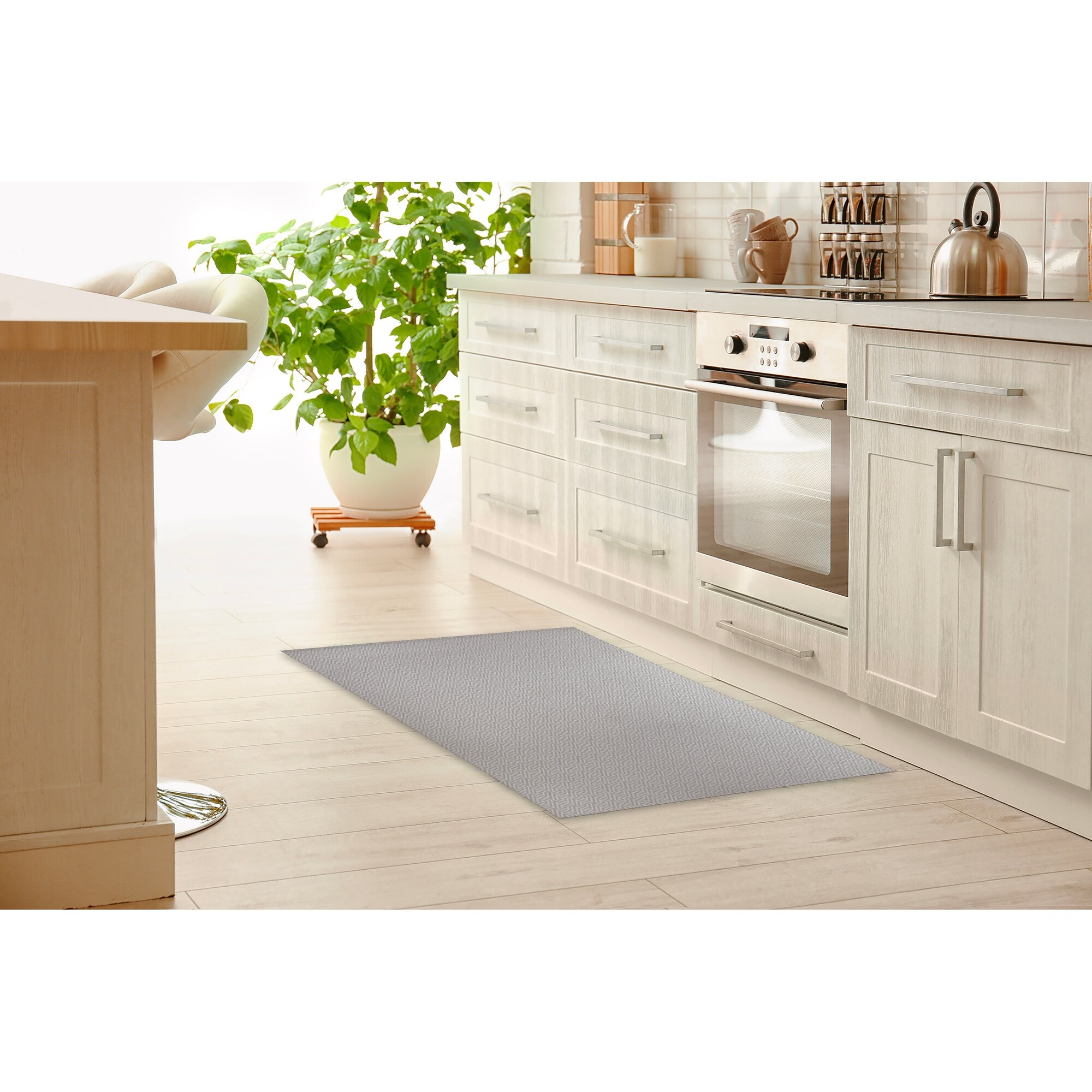 https://ak1.ostkcdn.com/images/products/is/images/direct/64270e0d5f4f05520eddc19ebeda8413c1c6a4a1/MARCI-LIGHT-GREY-Kitchen-Mat-By-Kavka-Designs.jpg