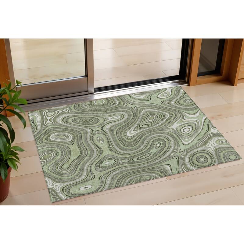 HomeRoots Geometric Transitional Rectangle Outdoor Rug - 3' x 5'