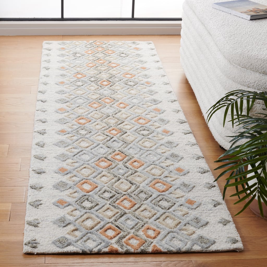 SAFAVIEH Hand-Knotted Casablanca Soltana Boho Tribal Wool Rug