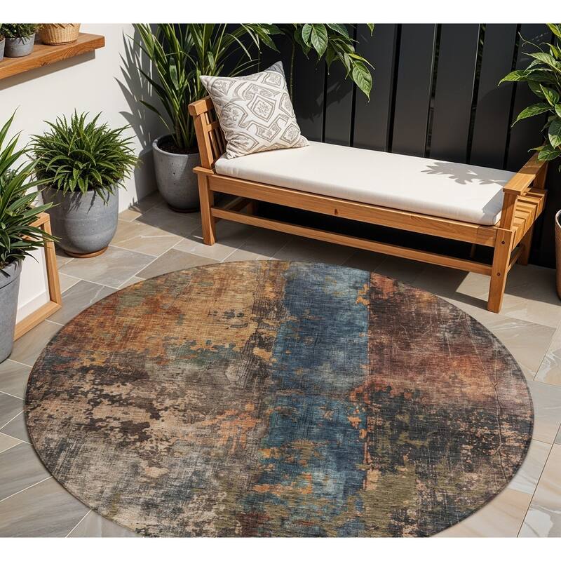 HomeRoots Abstract Transitional Rectangle Outdoor Rug - 8' Round