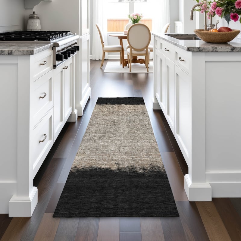 Machine Washable Indoor/Outdoor Border Ombre Chantille Rug