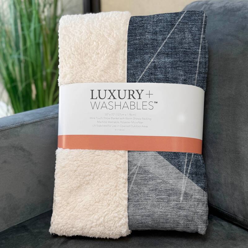 Premium Machine Washable Modern Prism Sherpa Throw Blanket