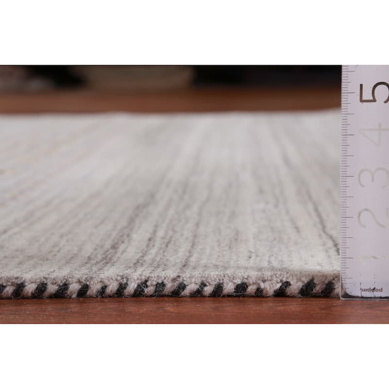 Hand Knotted Oriental 100% Wool Carpet Tribal Stripe Beige & Ivories Gabbeh Area Rug - 8' 10'' X 6' 1''