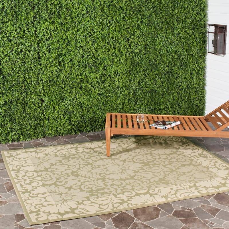 SAFAVIEH Courtyard Peggie Indoor/ Outdoor Patio Backyard Rug - 2'7" x 5' - Olive/Natural