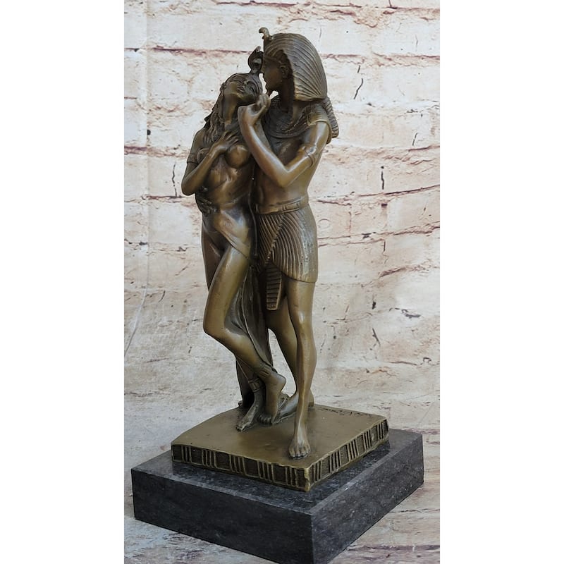 Egyptian Pharaoh And Lover Queen Bronze Statue Sculpture Figure 10 Inches X 5 Inches