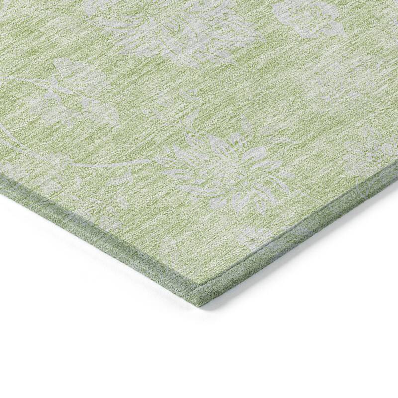 HomeRoots Floral Transitional Rectangle Outdoor Rug