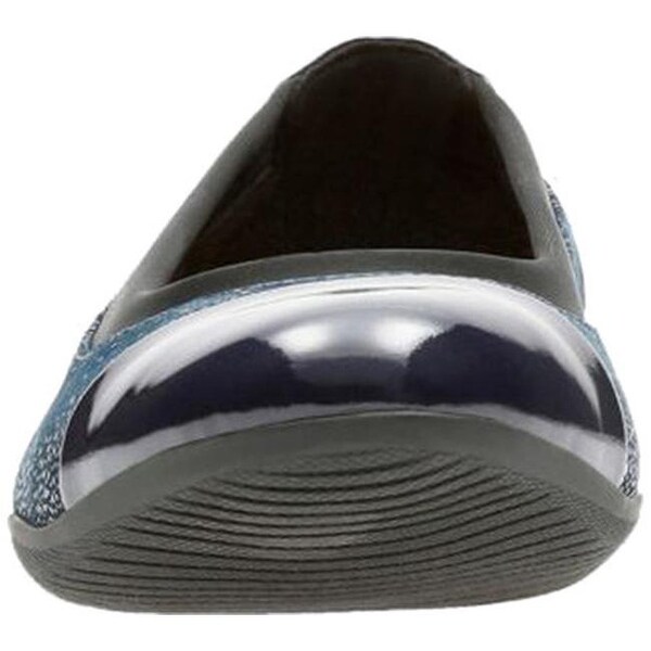 clarks neenah garden navy